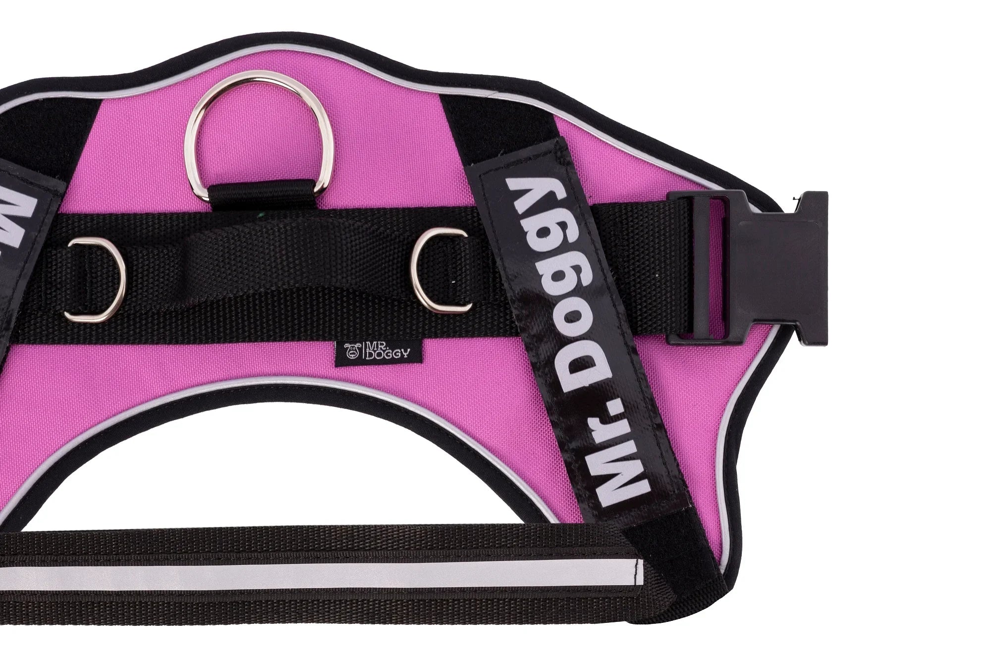 Arnés rosa para perro con detalles reflectantes y cierre de seguridad, texto visible Mr. Doggy